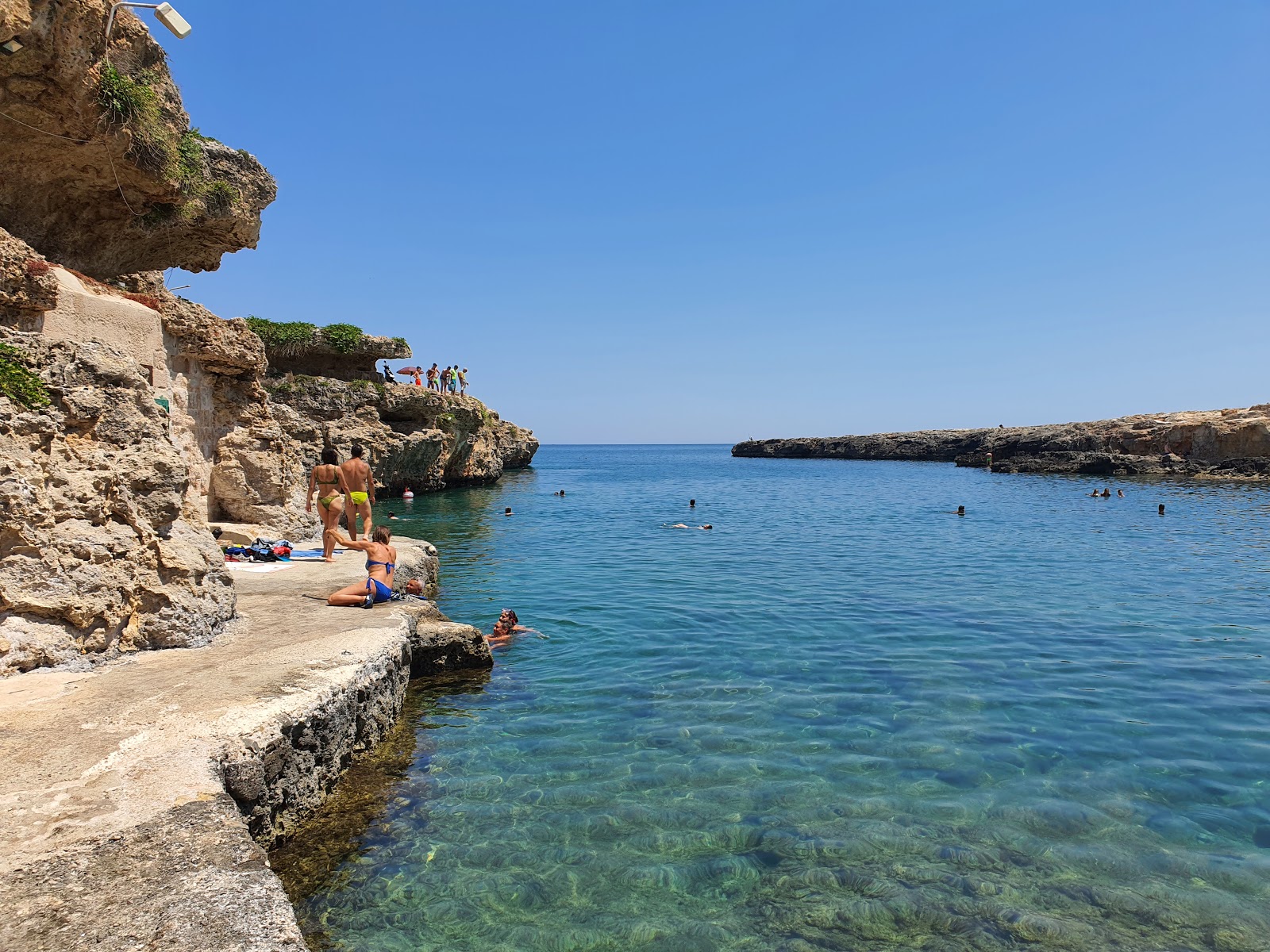 Zdjęcie Cala Incine beach z mała zatoka