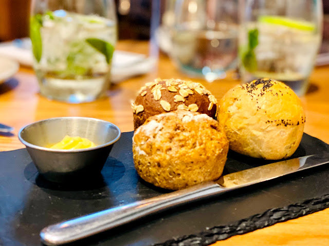 The Laughing Gravy by null