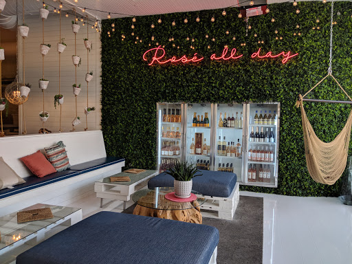 Shopping Mall «Burr Ridge Village Center», reviews and photos, 701 Burr Ridge Pkwy, Willowbrook, IL 60527, USA