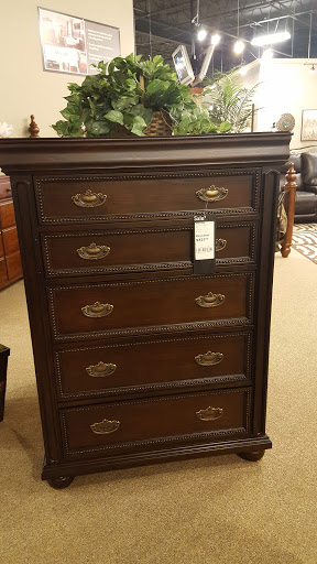 Furniture Store «Furniture Deals», reviews and photos, 10360 Metcalf Ave, Overland Park, KS 66212, USA