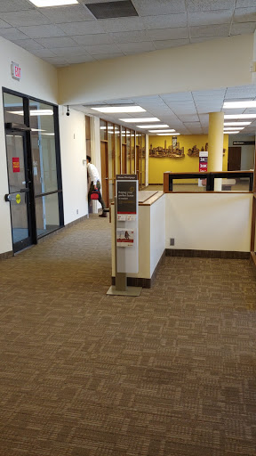 Bank «Wells Fargo Bank», reviews and photos