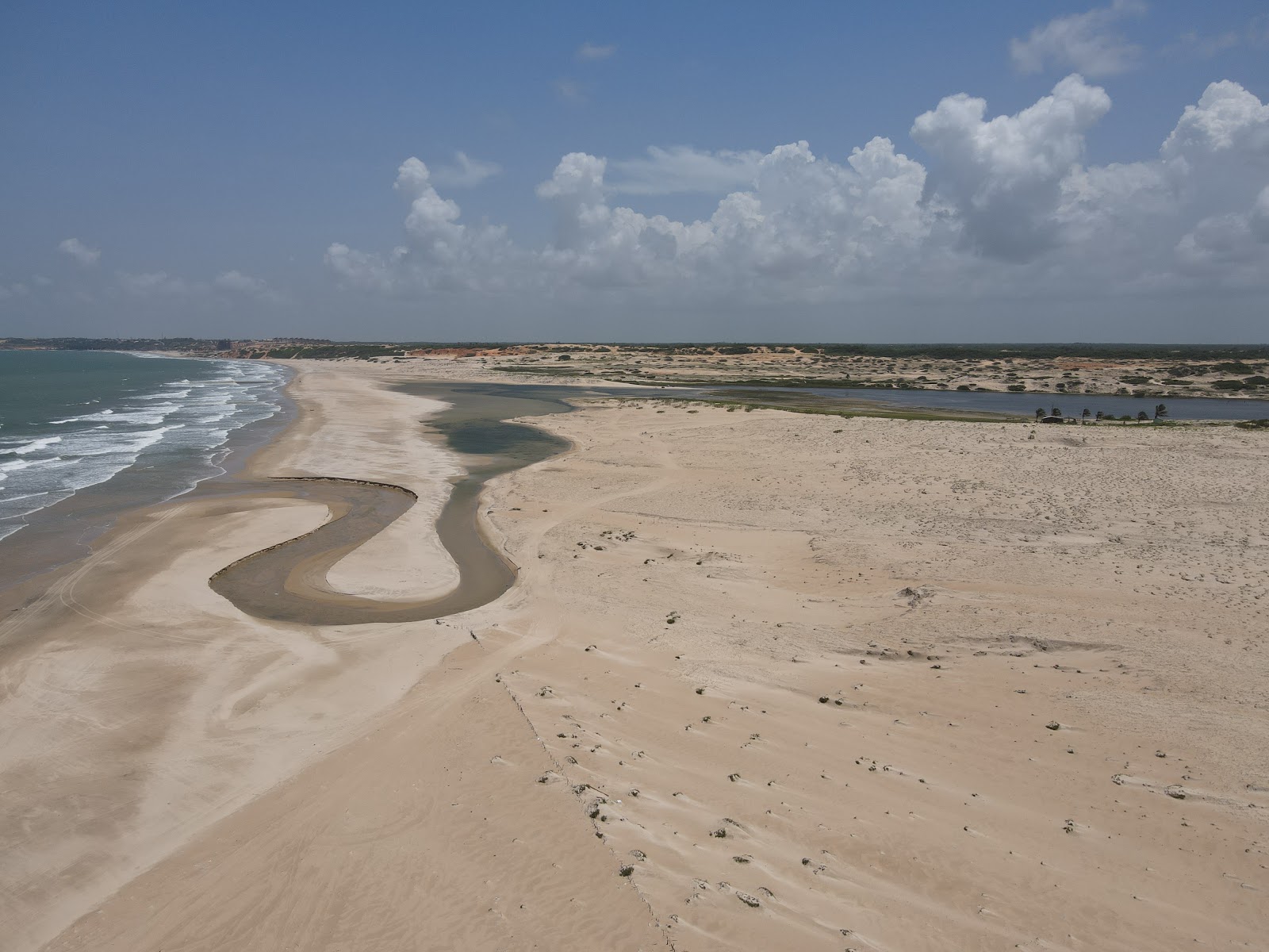 Praia do Rio Trairi photo #8