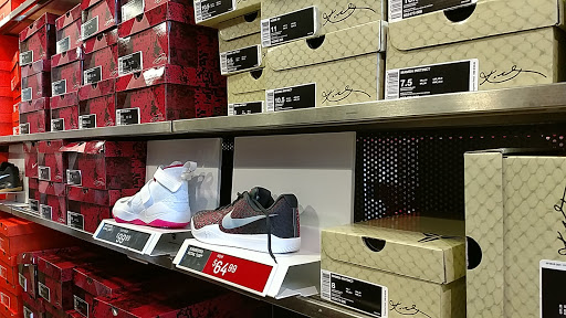 Sporting Goods Store «Nike Factory Store», reviews and photos, 30 N Arkansas Ave, Atlantic City, NJ 08401, USA