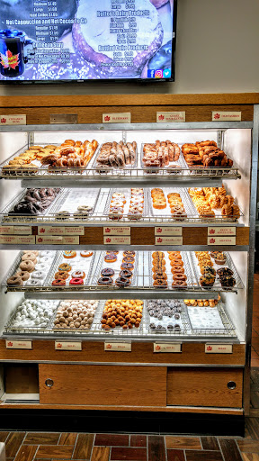 Donut Shop «Maple Donuts», reviews and photos, 50 Robinhood Dr, Goldsboro, PA 17319, USA