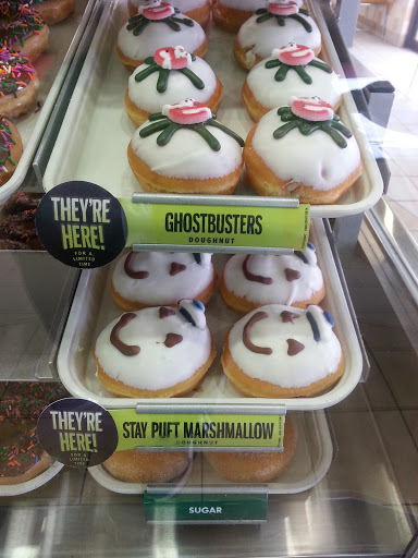 Bakery «Krispy Kreme Doughnuts», reviews and photos, 2600 S Cooper St, Arlington, TX 76015, USA