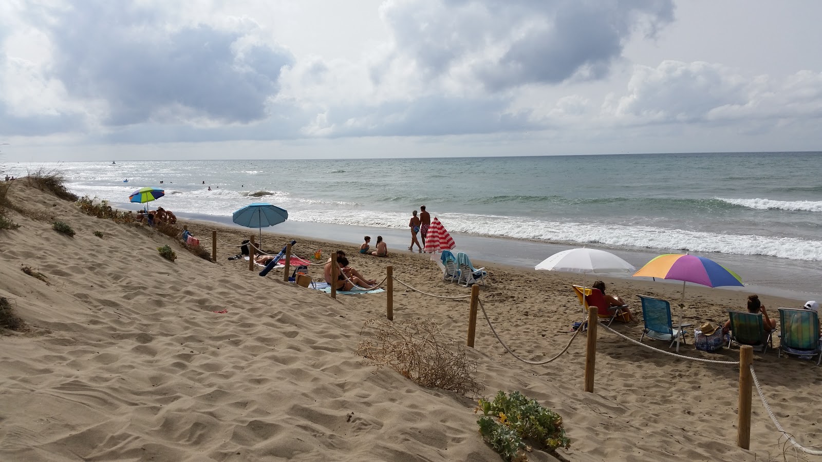 Foto af Playa de la Vibora faciliteter område