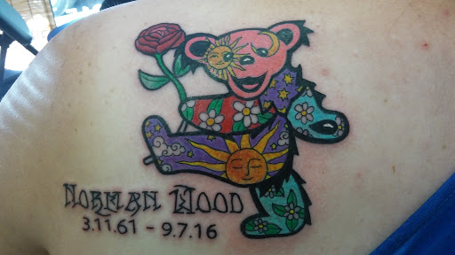 Tattoo Shop «Black Cat Collective», reviews and photos, 521 W Walnut St, Perkasie, PA 18944, USA