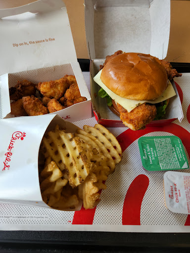 Fast Food Restaurant «Chick-fil-A», reviews and photos, 2635 Hamilton Mill Rd, Buford, GA 30519, USA