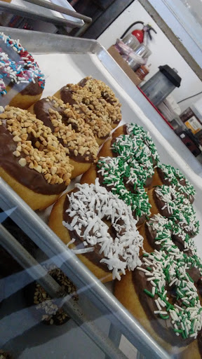 Donut Shop «Donut King», reviews and photos, 150 W Grant Rd, Tucson, AZ 85705, USA