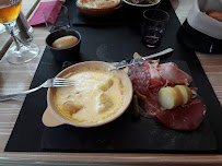 Raclette du Restaurant français Restaurant La Bergerie à Praz-sur-Arly - n°8