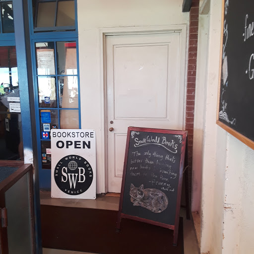 Book Store «Small World Books», reviews and photos, 1407 Ocean Front Walk, Venice, CA 90291, USA