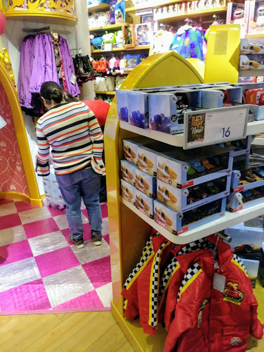 Toy Store «Disney Store», reviews and photos, 1151 Galleria Blvd, Roseville, CA 95678, USA