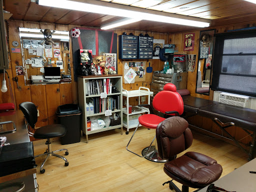 Tattoo Shop «Skindustries Tattoo and Body Piercing Studio», reviews and photos, 816 Caldwell Blvd, Nampa, ID 83651, USA