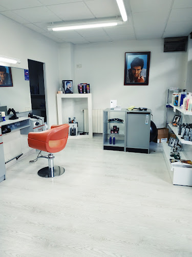 Barberia Iris peluquería masculina - Olot