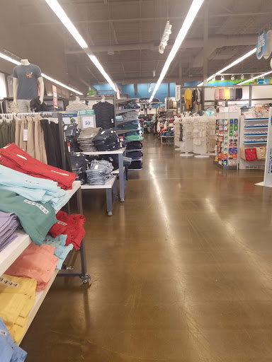 Clothing Store «Old Navy», reviews and photos, 1025 Veterans Pkwy, Clarksville, IN 47129, USA