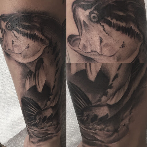 Tattoo Shop «Red Shores Tattoo Co.», reviews and photos, 2909 Baldwin St, Houston, TX 77006, USA