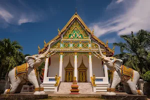Wat Khao Kaeo image