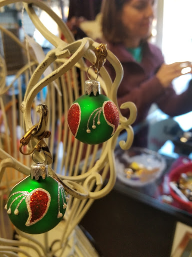 Thrift Store «Pawsibilities Thrift Shop», reviews and photos, 2144 Carolina Pl Dr, Fort Mill, SC 29708, USA