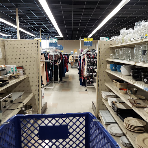 Thrift Store «Lakewood Goodwill», reviews and photos, 6002 Mt Tacoma Dr SW, Tacoma, WA 98499, USA