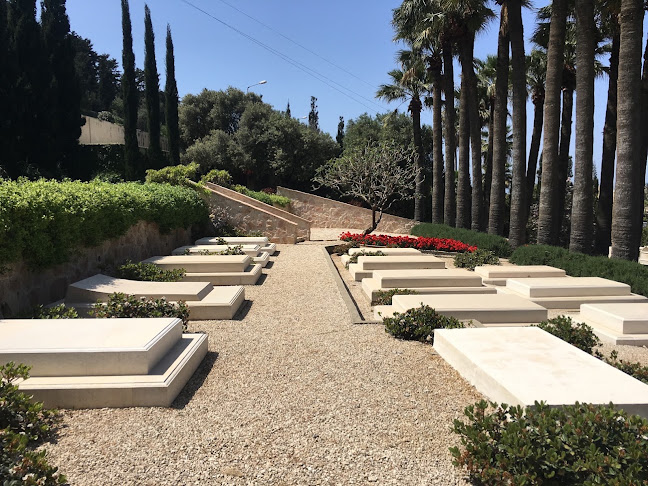 בית קברות בהאי