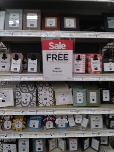 Craft Store «Michaels», reviews and photos, 28550 Telegraph Rd, Southfield, MI 48034, USA