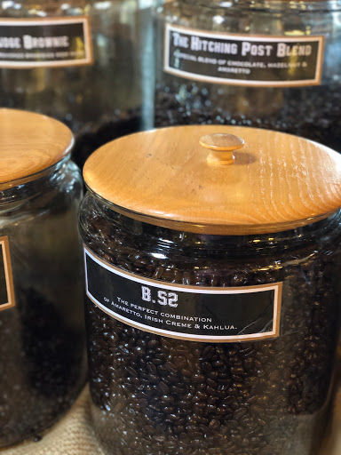 Gift Shop «Hitching Post Gifts & Old Str», reviews and photos, 15894 US-68, Benton, KY 42025, USA