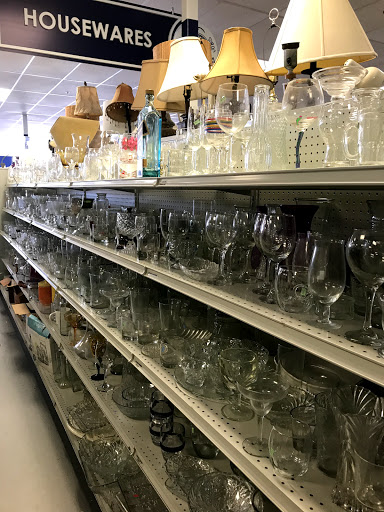 Thrift Store «Goodwill Thrift Store - Southside», reviews and photos, 8101 Southside Blvd #5, Jacksonville, FL 32256, USA