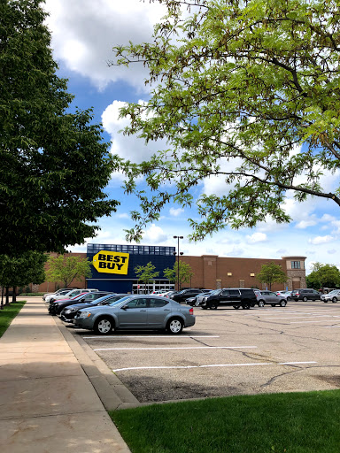 Electronics Store «Best Buy», reviews and photos, 8301 3rd St N, Oakdale, MN 55128, USA