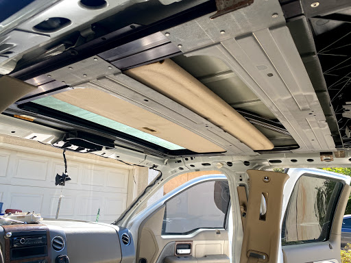 Ninoos Auto Glass image