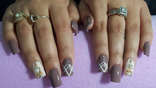 Beauty Salon «La Bonita Hair Salon», reviews and photos, 2562 SW 8th St, Miami, FL 33135, USA