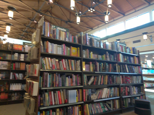 Book Store «Barnes & Noble», reviews and photos, 235 Daniel Webster Hwy, Nashua, NH 03060, USA
