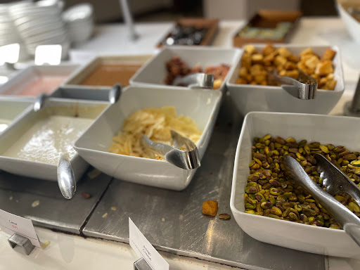 Buffet salad bar 