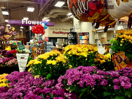 Grocery Store «Fred Meyer», reviews and photos, 11425 SW Beaverton Hillsdale Hwy, Beaverton, OR 97005, USA