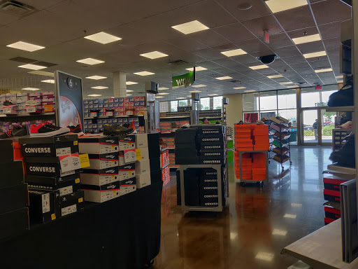 Shoe Store «Shoe Carnival», reviews and photos, 1771 WP Ball Blvd, Sanford, FL 32771, USA