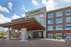 Holiday Inn Express & Suites Grand Rapids Airport - South, an IHG Hotel image