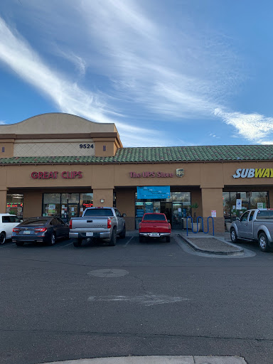 Shipping and Mailing Service «The UPS Store», reviews and photos, 9524 W Camelback Rd c130, Glendale, AZ 85305, USA
