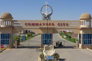 Commander City image