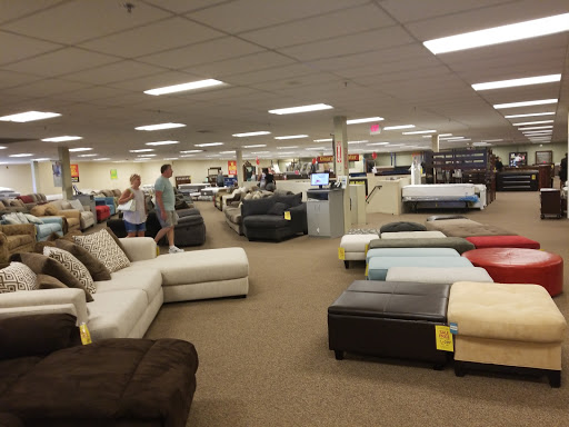 Furniture Store «Raymour & Flanigan Furniture and Mattress Clearance Center», reviews and photos, 1213 US-22, Bridgewater, NJ 08807, USA