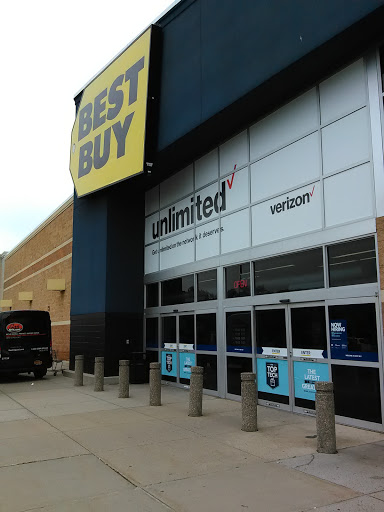 Electronics Store «Best Buy», reviews and photos, 261 Pond Path, South Setauket, NY 11720, USA