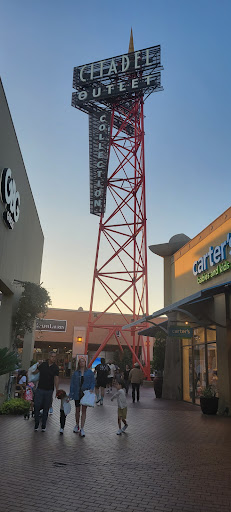 Clothing Store «Banana Republic Factory Store», reviews and photos, 100 Citadel Dr, Commerce, CA 90040, USA