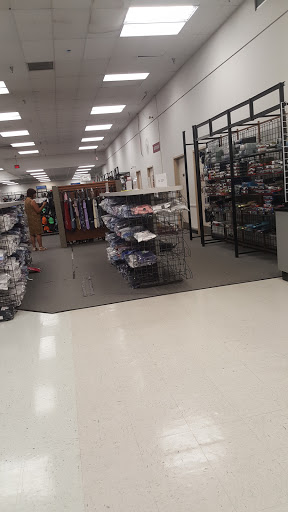 Clothing Store «Burlington Coat Factory», reviews and photos, 1025 W Patrick St, Frederick, MD 21702, USA