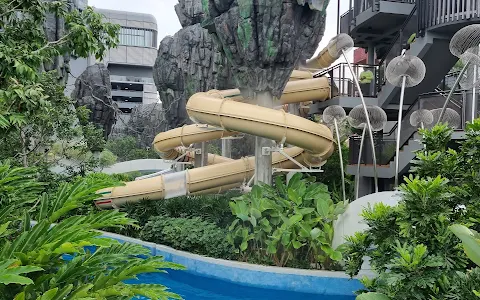 Grande Centre Point Space Waterpark : แกรนด์ เซนเตอร์ พอยต์ สเปซ วอเตอร์พาร์ค image