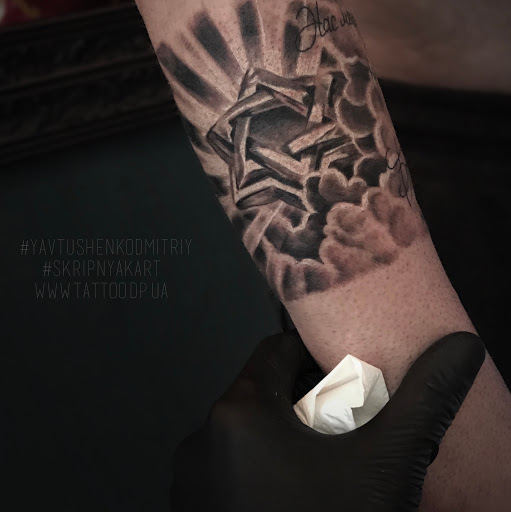 Tattoo Shop «Body Language Tattoo», reviews and photos, 3202 34th Ave, Astoria, NY 11106, USA