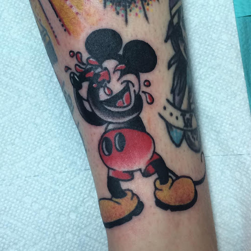 Tattoo Shop «Heroes & Ghosts Tattoo», reviews and photos, 3035 W Cary St, Richmond, VA 23221, USA