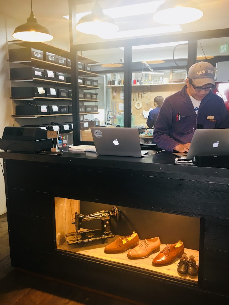 歌舞伎町靴鞄修理店 東京都新宿区歌舞伎町 靴修理店 グルコミ