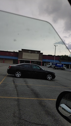 Thrift Store «The Salvation Army Family Store & Donation Center», reviews and photos, 6469 N Prospect Ave, Gladstone, MO 64119, USA