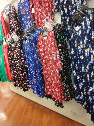 Discount Store «Roses», reviews and photos, 7387 Baltimore Annapolis Blvd, Glen Burnie, MD 21061, USA