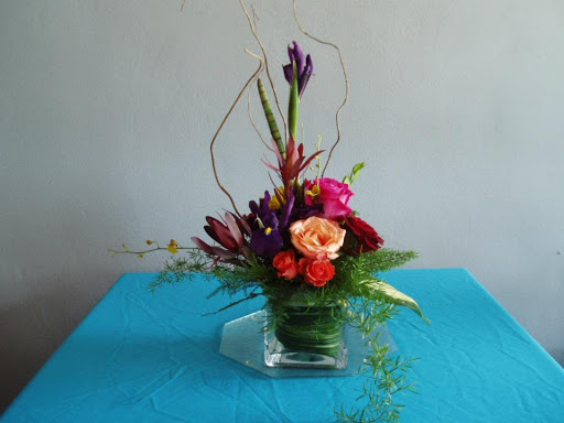 Florist «Floral & Fruit Paradise», reviews and photos, 2704 Bridge Ave, Cleveland, OH 44113, USA