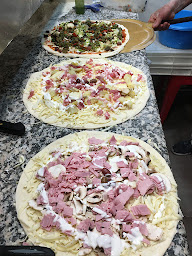 Photo n°16 de Pizzeria Chez Boubou à Saint-Raphaël ()