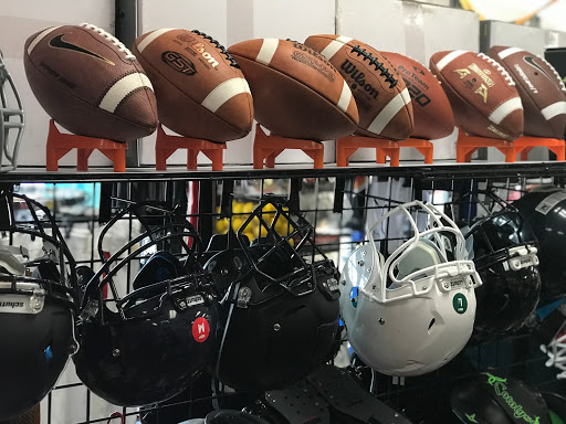 Sporting Goods Store «California Pro Sports», reviews and photos, 1740 Palos Verdes Dr N, Harbor City, CA 90710, USA